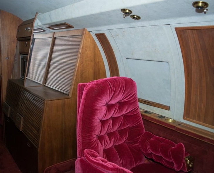 Elvis Presley S Untouched 1962 Jet Is Up For Sale And The Interior Is Absolutely Incredible